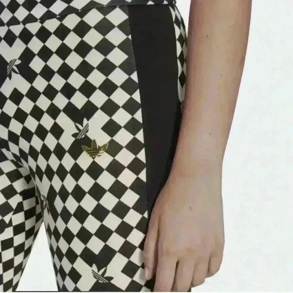 ADIDAS | Women's Off-White/Black  Checkered Ski Chic Stirrup Leggings - Picture 2 of 9